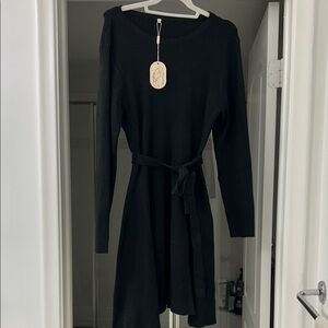 Black Long Sleeve Belted Knit Dress
